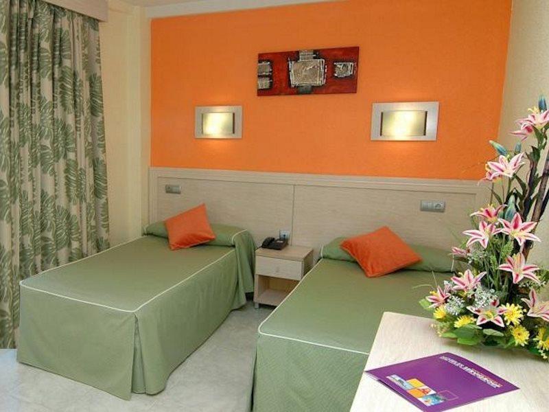 Servigroup Calypso Hotel